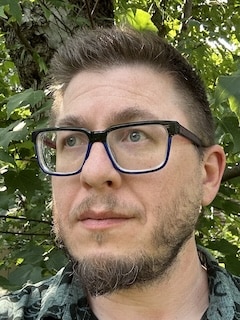 Ian Dennis